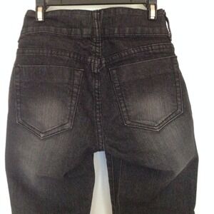 𝅺forever 21 💕Black distressed jeans💕